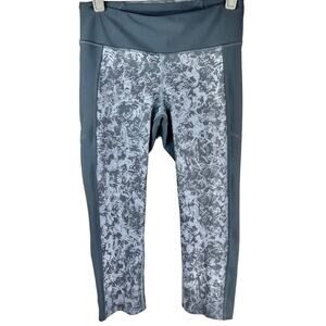 Under Armour Grey Capri Tights S HeatGear Print